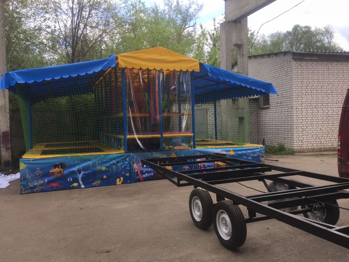 Мобильный лабиринт на прицепе